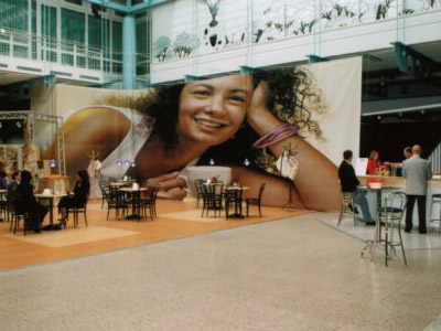 Spanntransparent Kaffeelounge