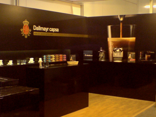 Messestand Dallmayr Juni 2008 mit Leuchtwnden