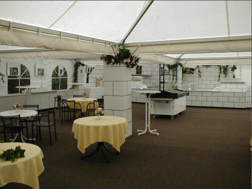 Burg Jagsthausen Dekomauern, Zelt, Sthle, Tische, Bar, Khltheken uvm.