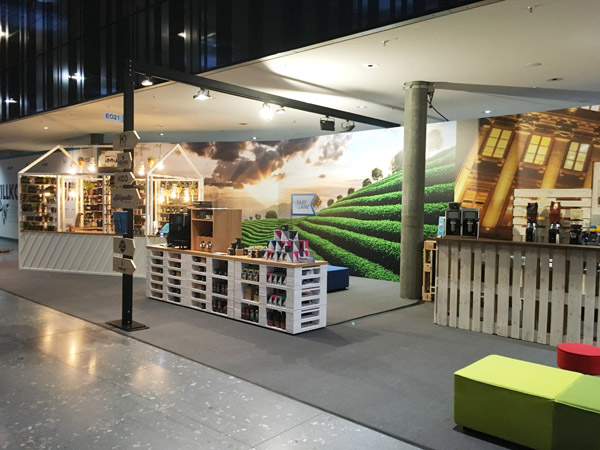 Messestand Loung mit Upcycling Paletten,beln