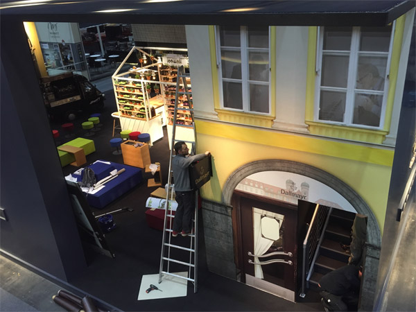 Doppelstockmessestand Dallmayr mit Teehaus ca. 230m