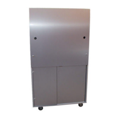 Messekche Max mit Steckdosen, Sple, Khlschrank und Arbeitsflche abschliebar und rollbar