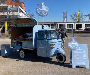 Ape als Kaffeefahrzeug mit externer Wasserversorgung, Elektrik, Wasseranschlüsse, Gastrogeräte, Transportservice, Dämmung, Unterkonstruktion