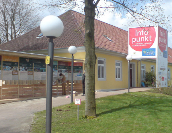 Landesgartenschau Infopoint, Wegweiser,Theken, Stellwnde
