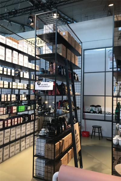 Stahlregal geschweisst ca. 3,20m mit Leiter