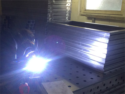 Schweiaufbau Tischgestell