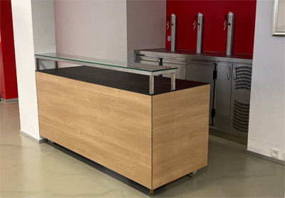 Empfangstheke Outdoortheke Edelstahltheke Sommernacht mit HPL-Beschichtung