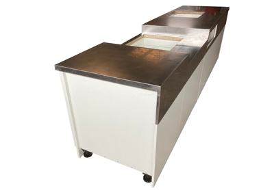 Theke Mensa mit Edelstahloberfläche